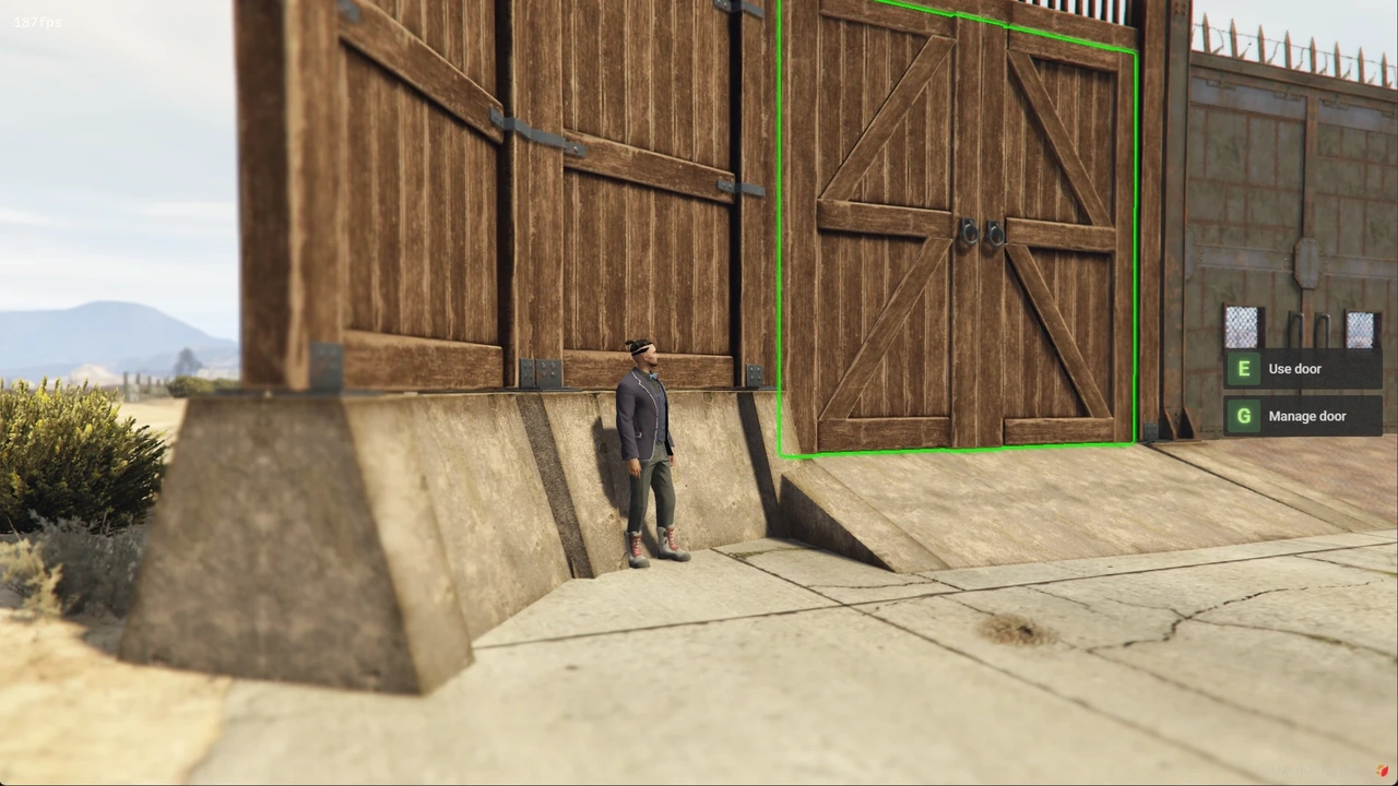 Scale outer wall vs human